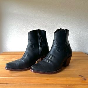 Tecovas Women Cowgirl Bootie Daisy Midnight Black